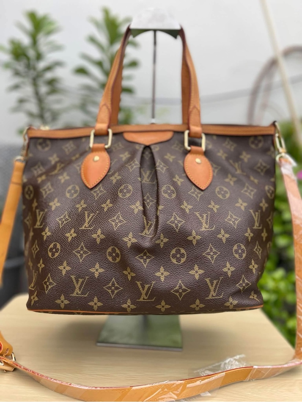 Louis Vuitton Palermo PM